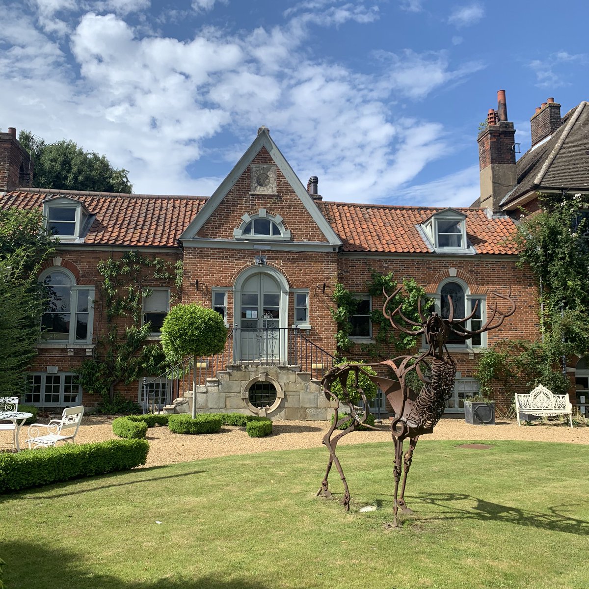 Strattons Hotel tweet media