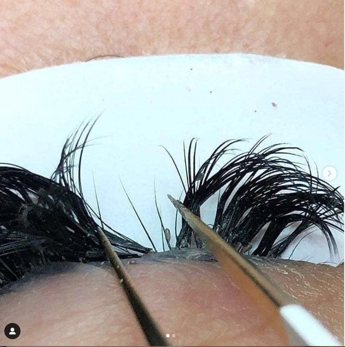 🤢🤮🤢🤮 repost from @Parislashacademyparislashacademy 'Here’s the example of why it’s SO IMPORTANT to clean your lashes everyday!!! Lashes are here to protect our eyes and catch dirt, bacteria, etc. from going into our eyes.Even with extensions, '