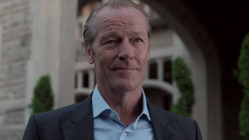 O ator \"Iain Glen\", o Bruce Wayne da série também fazes anos hoje, completando 59 anos.

Happy Birthday 
