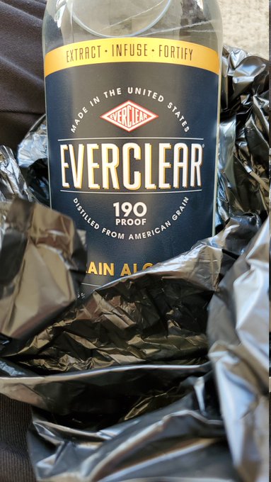 Well.... im gonna die tonight. https://t.co/G0b06iihzg<a href="/tag/newprofilepic"class="tags"><span>#newprofilepic</span></a>