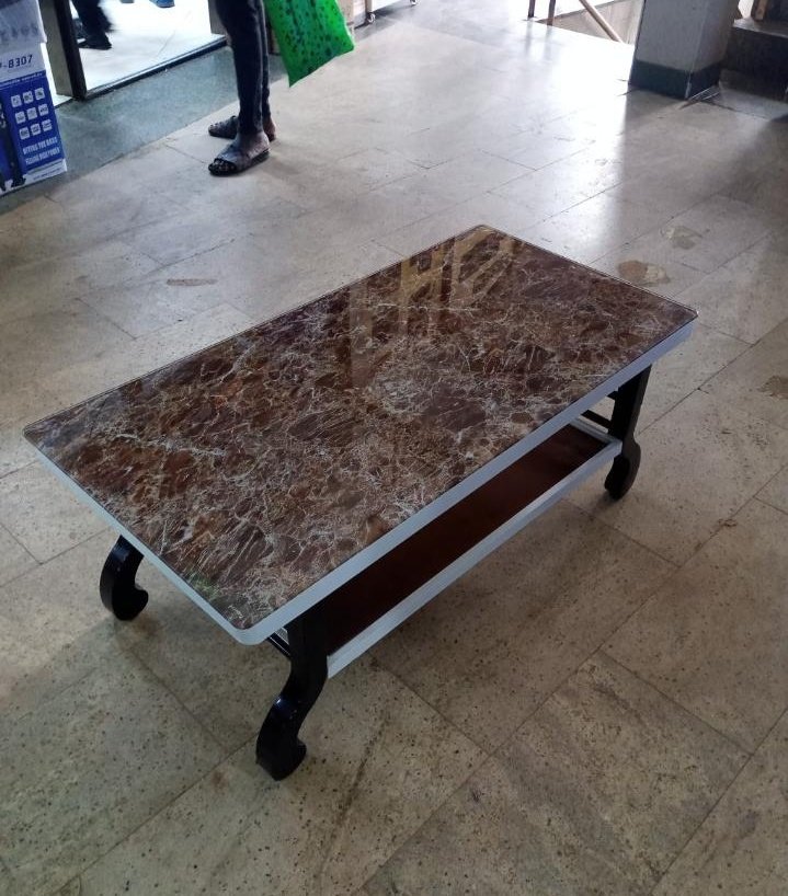 bakermusas3's tweet photo. Our Unique centre tables can't fail to splash your sitting room with beauty. Call #Baker_0752664494 or WhatsApp #Baker_0700960967 https://t.co/nBVtIZ2a1f