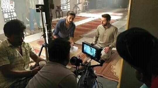 AliFahimp's tweet photo. #All_Set—— #lights ———#Camera——- #Action
Hahahaha
@Xadeejournalist @ZaraHatKay_Dawn @ZarrarKhuhro https://t.co/3fmoZ2duHm