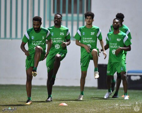 SPLAthletic's tweet photo. 📸- بـقيادة المدرب الوطني مازن بهكلي الأهلي يعاود تدريباته الجماعية. https://t.co/Sl6zRbx1Ff