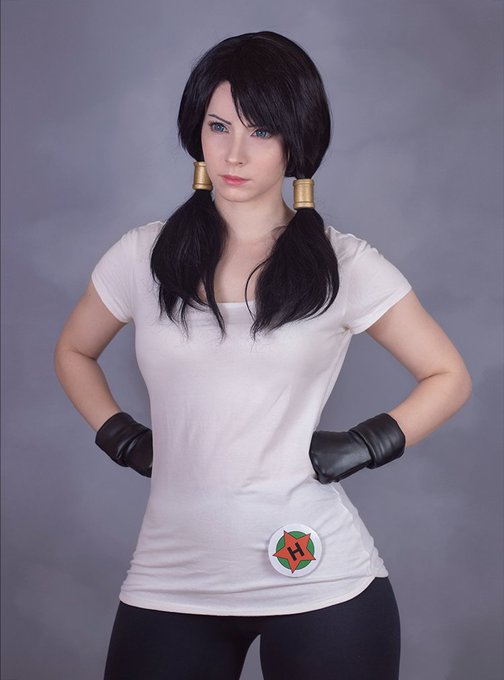 Videl is back! 😁  I felt nostalgic, so I reshoot my old-"new" costume. 😄 I quickly remade the acceasories<a href="/tag/tr25"class="tags"><span>#tr25</span></a>