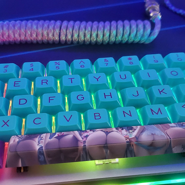 Riftyish's tweet photo. custom build keyboard 😌 https://t.co/NFdFz77c2u