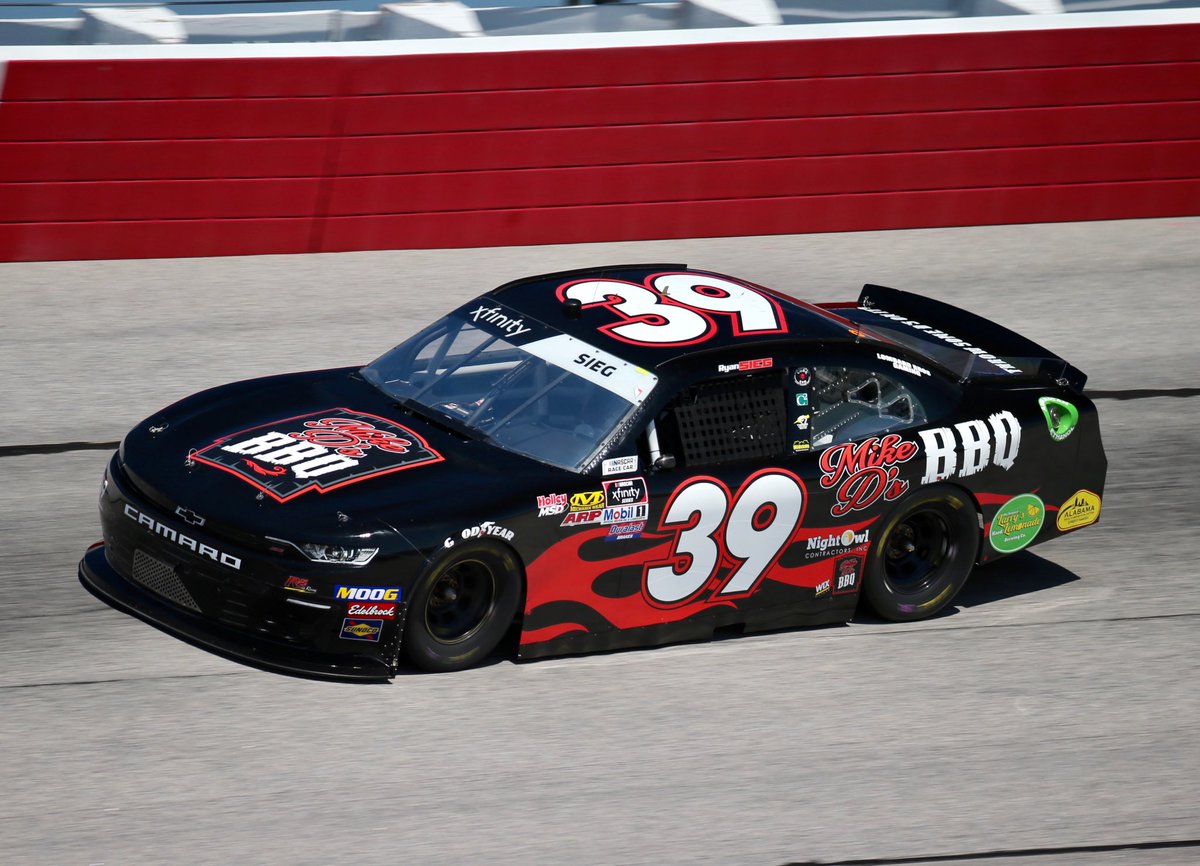 MikeDsBBQ's tweet image. Some of my favorite moments as a business owner have come at the track with @RyanSiegRacing @RSS383993 @Danny744 @buckcentral10 The tracks haven’t been the easiest place to be, but everyone tagged always has had my back there and made me feel welcome! No racism on this team!