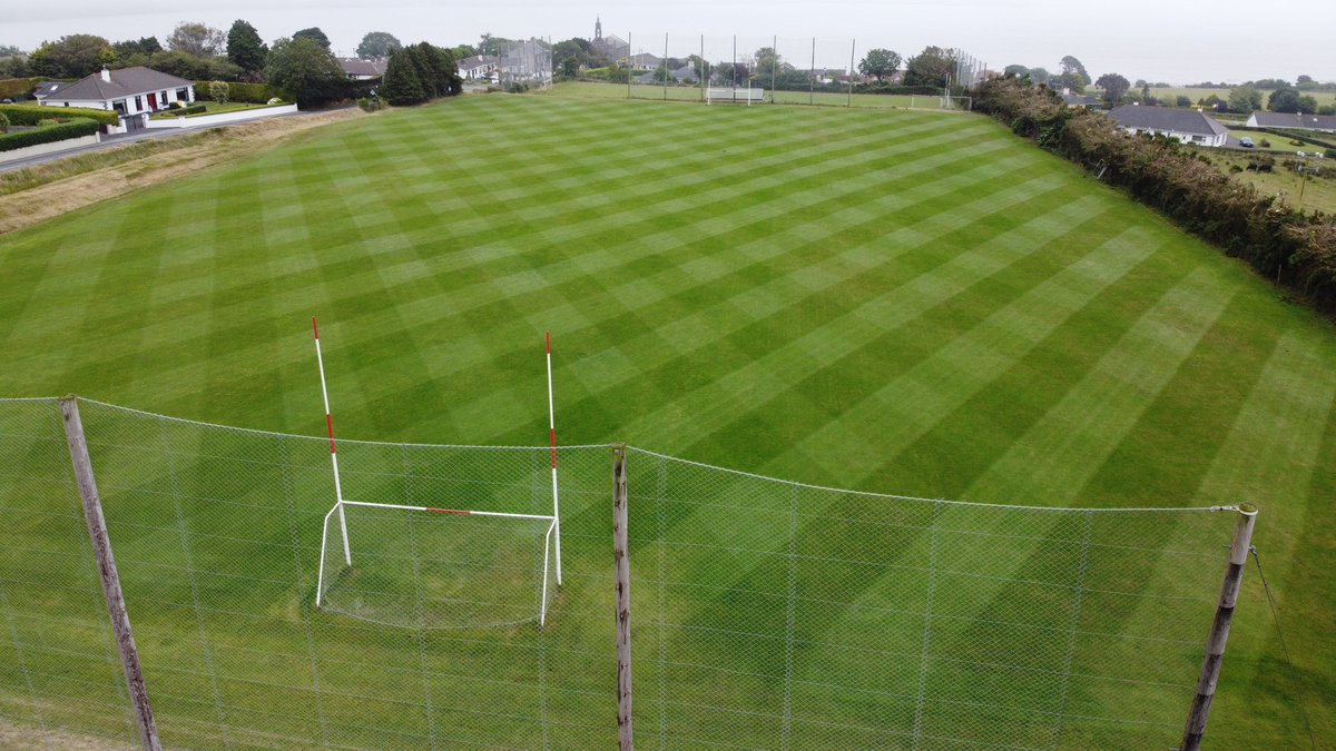 Delighted to see some action back on the field here at passage hurling club this evening. Enjoyed working on the field the past few days and thanks for any help that was given  @passagehurling #throwitinref