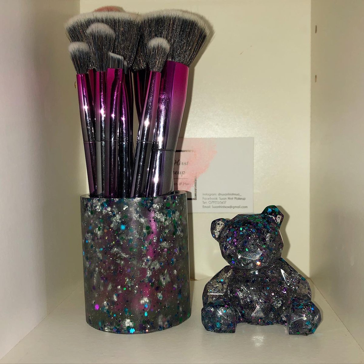 Susanhirstt_'s tweet photo. lil self promo as I’m a self employed mua &amp; cannot work during this time I’ve started making and selling new products! Makeup Brush Holders And glam teddy bears🐻✨💄 come in various colours 🌈💖 https://t.co/sXMsG4dwFM