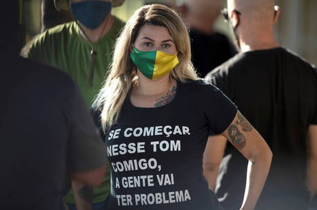 portalR7's tweet photo. Moraes autoriza que Sara Winter deixe a prisão com tornozeleira
https://t.co/J43t7u5R2f https://t.co/Ya9psRfcKV