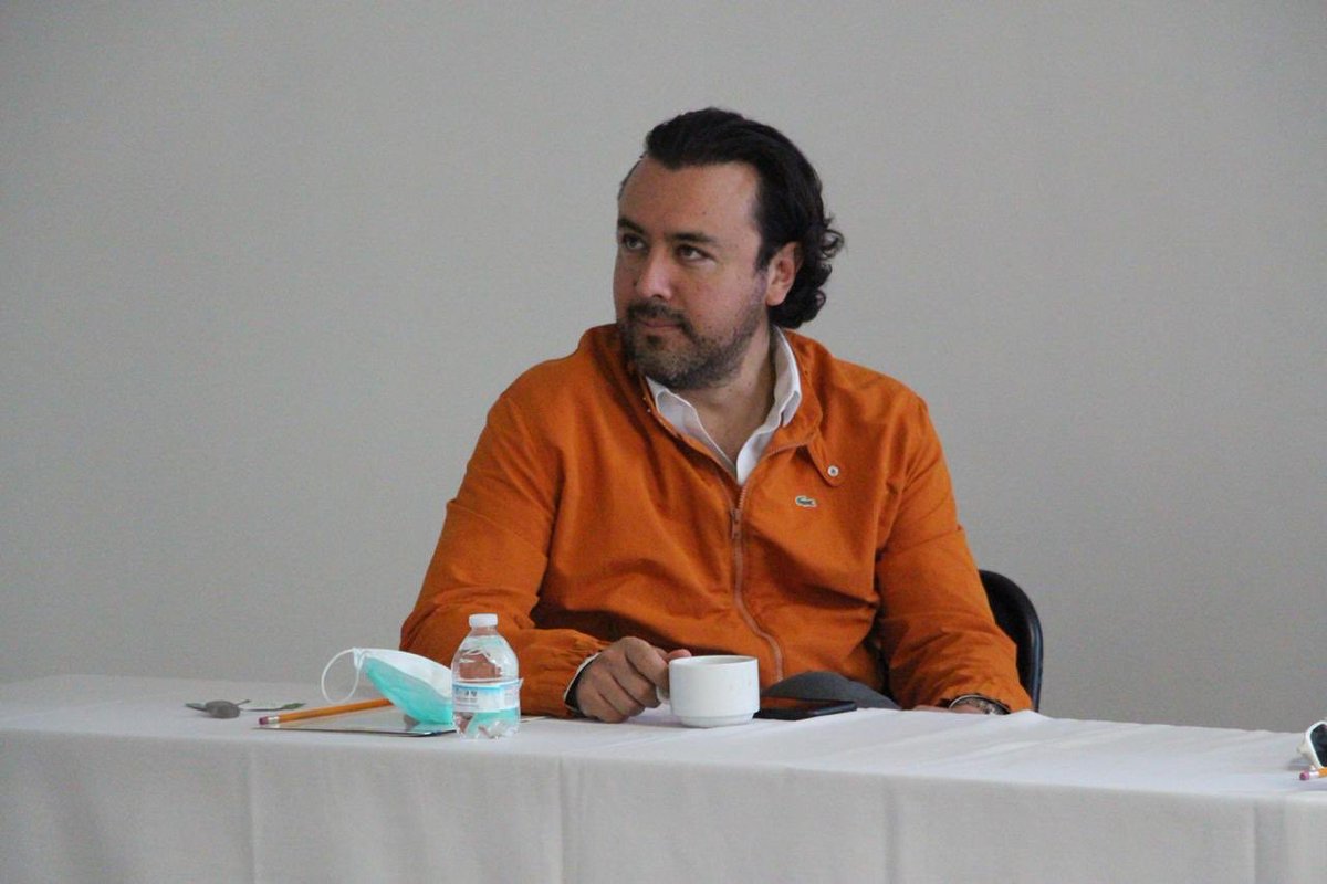 ComceMichoacan's tweet photo. Este martes COMCE Michoacán tomó parte en la Asamblea del Consejo Coordinador Empresarial del Estado de Michoacán, representado y participando evtivamebte en el acto el Mtro. Gilberto Morelos Favela. 🙋🏻♂️ - Presidente Gil Morelos #COMCE #COMCEMich https://t.co/ugsHkMc6UZ
