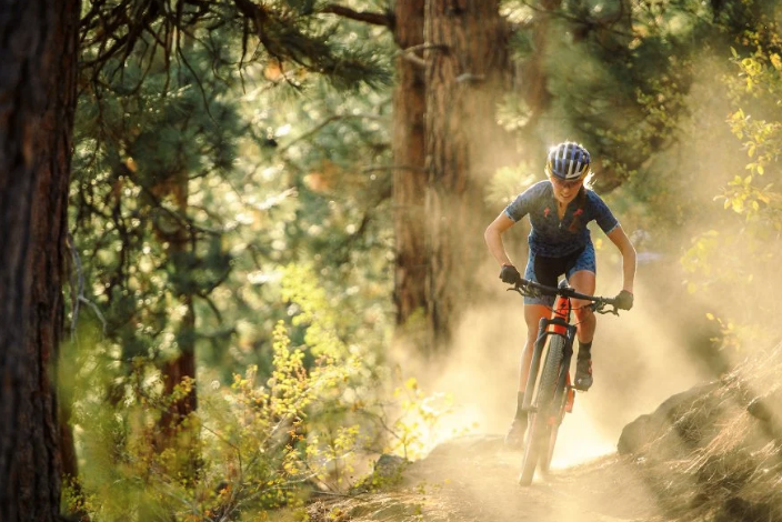RussellCycling's tweet photo. 7 Tips for Beginner Mountain Bikers
https://t.co/JjTIoeN4N5
#cycling #beginnercycling #cyclingtips #fitness #getoutside #rideitout #cyclinghelps #beginnermtb https://t.co/xGqAkC42C6