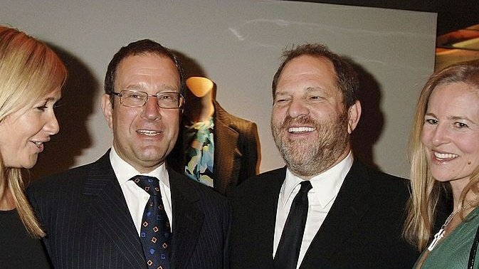 1/ SoS Robert Jenrick's mate Richard Desmond kept some questionable company over the years.....