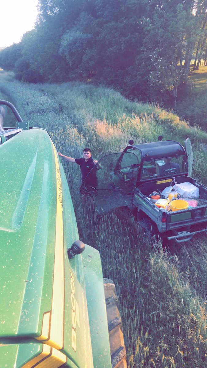 SamD_6830's tweet photo. @jamesjimmyevans Chopping rye for a fair guy I’m afraid...sorry @jamesjimmyevans https://t.co/W9ObhGpvZM