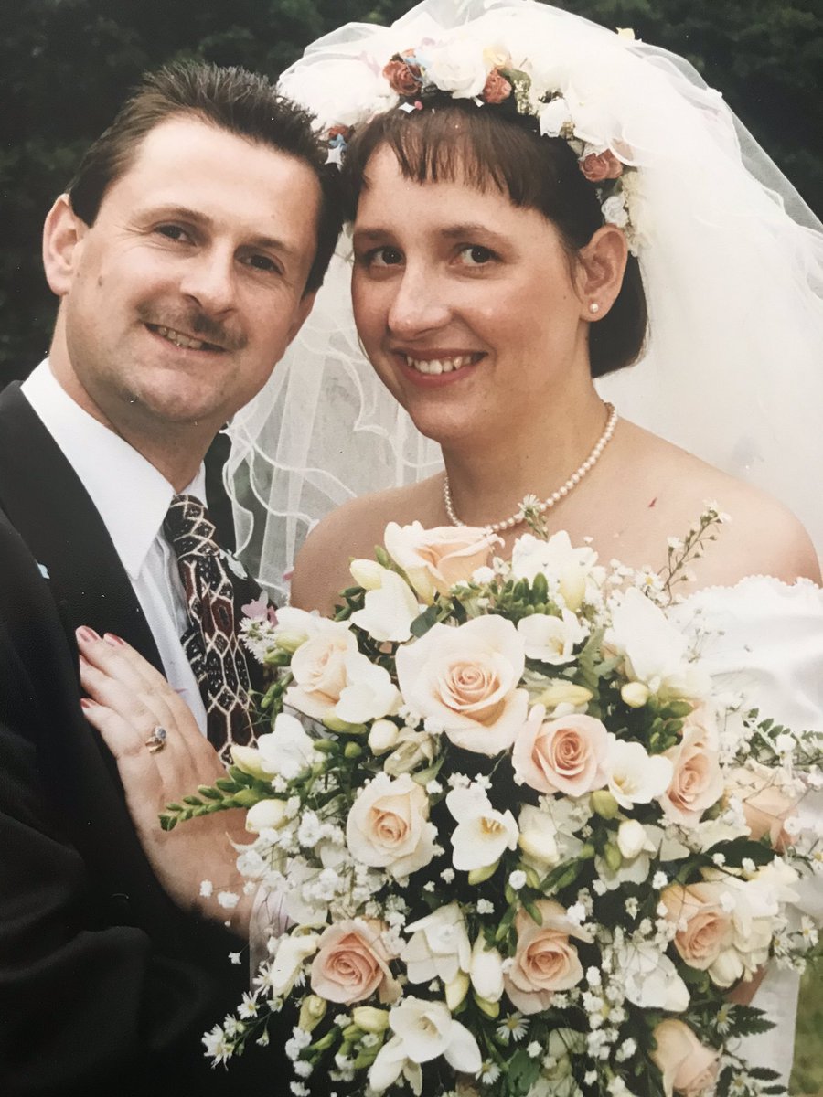 alisonjread64's tweet photo. @piersmorgan Happy Anniversary. It is our 25th Wedding Anniversary today https://t.co/imGp3F5BJf