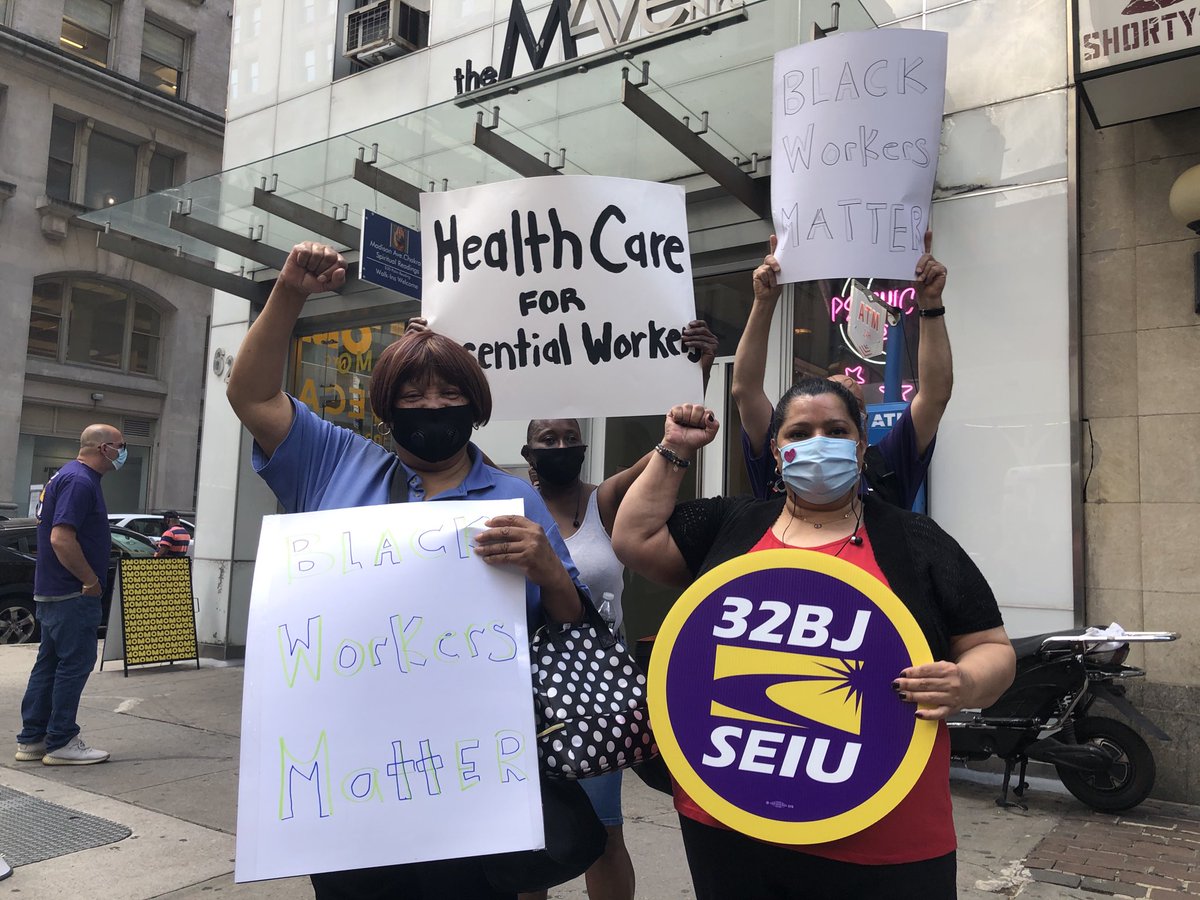 32BJSEIU's tweet photo. Security members are at 62 Madison, a shelter where an officer died, supporting officers at privately run shelters who need #PPE #prevailingwage #healthcare #respectsecurity https://t.co/n6qrL8FE9K