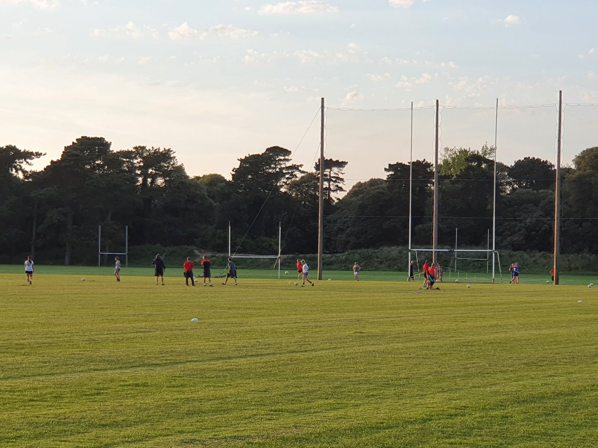 Clontarf GAA Club/CLG Chluain Tarbh (@ClontarfGAAClub) on Twitter photo 24/06/2020 20:30:19 It's been a long wait. Táimid ar ais. Back where we #GAABelong. #ReturnToPlay It's been a long wait. Táimid ar ais. Back where we #GAABelong. #ReturnToPlay