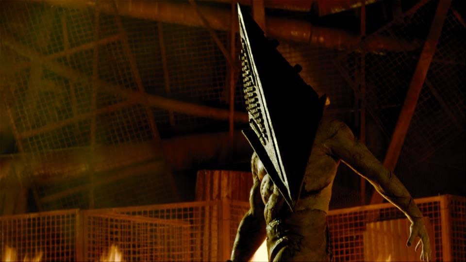 🖤🤍 on X: remember pyramid head in silent hill revelation   / X