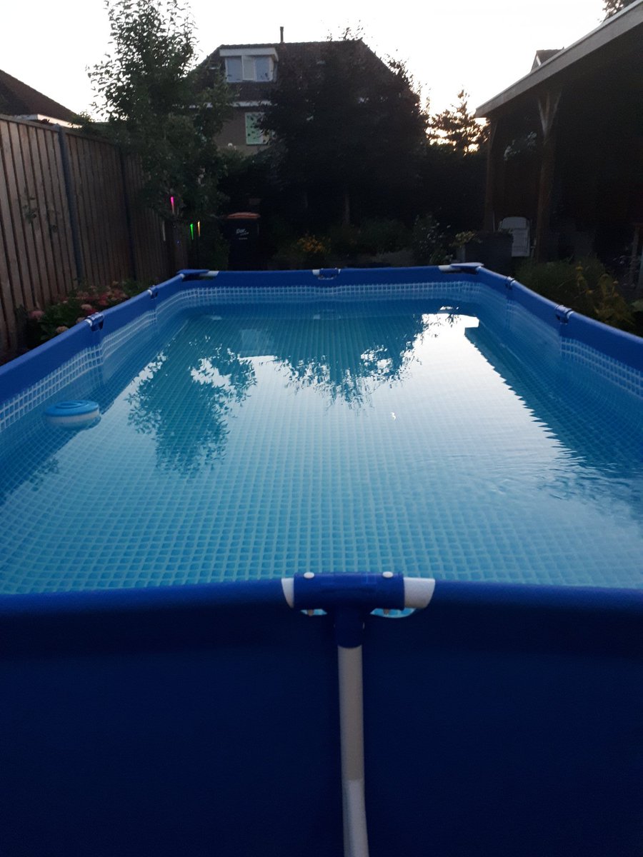Irene_vdvijver's tweet photo. Ok.. kwam vanavond thuis en de  #tinypool van gisteren is nu dit.. https://t.co/g6BW2YkyWC