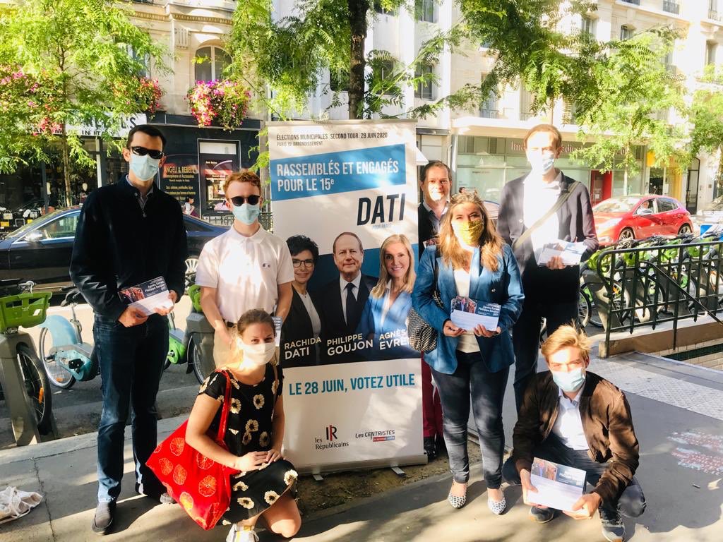 AgnesEvren's tweet photo. Sur tous les fronts avec nos colistiers aujourd’hui encore pour mobiliser les électeurs et changer de politique à Paris ! Le 28 juin,  ne vous laissez pas voler cette élection, votez ! https://t.co/HQc7wrJdmC