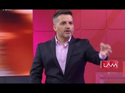 RESCATA2017's tweet photo. Un profesional al aire hablando sobre Marihuana Terapéutica explicita q hay un crecimiento de enfermedades psicóticas, cosa que no es cierta. No es beneficioso que estos programas diseminen información errónea y confusa. 
NO ATRASEMOS MÁS. https://t.co/Ano3txicxD @AngeldebritoOk https://t.co/88GfWWr0dZ