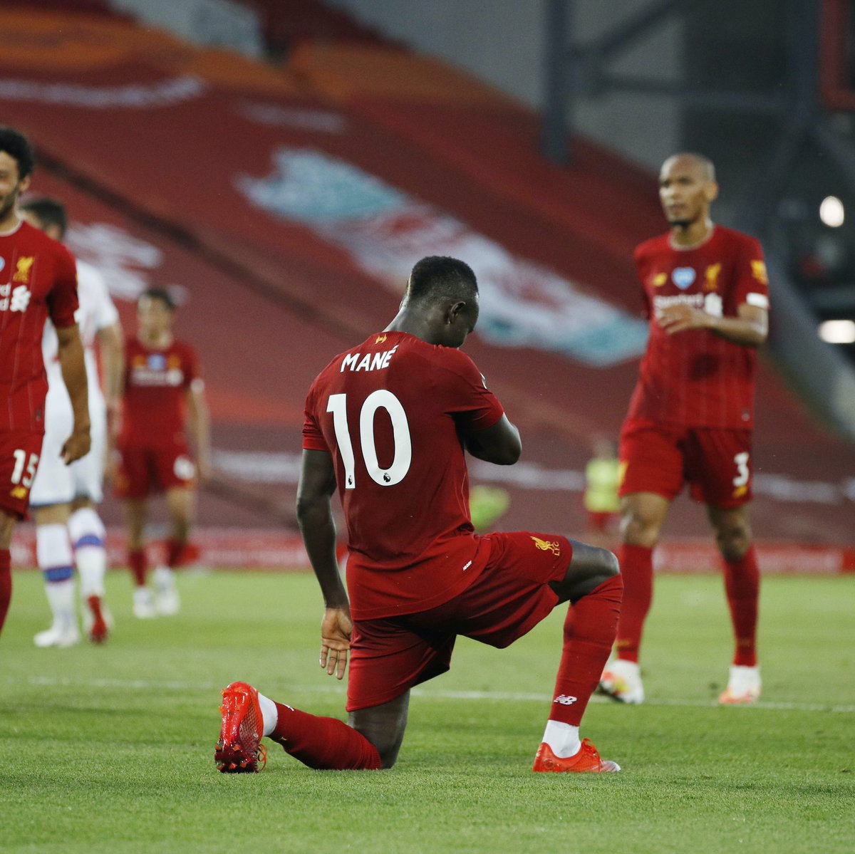 AcrescimosPod's tweet photo. Vocês acharam que a fome do Liverpool tinha acabado, né?

Nosso craque Sadio Mané, que fez um dos gols da goleada sobre o Crystal Palace, tem perfil aqui no Acréscimos. Ouve só:

Spotify > https://t.co/Yghr8xn0Gf
Google > https://t.co/aBaLFFaTLa https://t.co/ZZel2i1Kq1