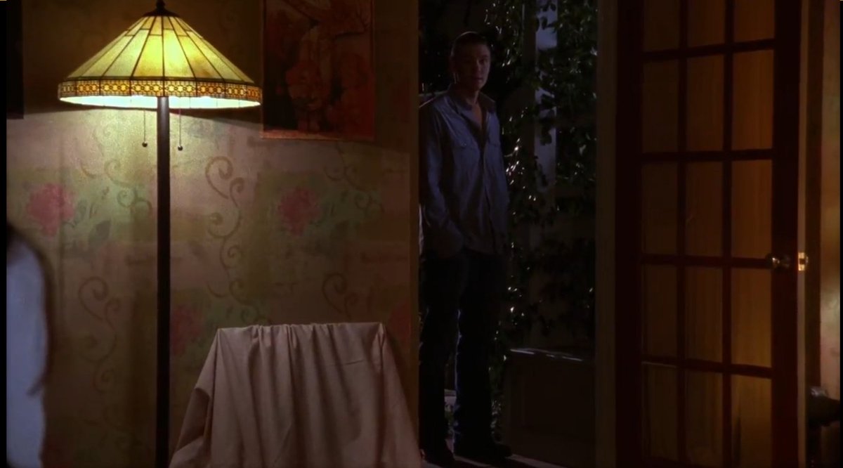 2x10: Lucas just has a fight with Peyton, is getting along with Brooke, Lucas tells Nathan he feels a girl is slipping away. We're supposed to think it's Peyton.....but it's Brooke??? They're so forced, and for no reason.No wonder Season 2's ratings fell after 2x10 