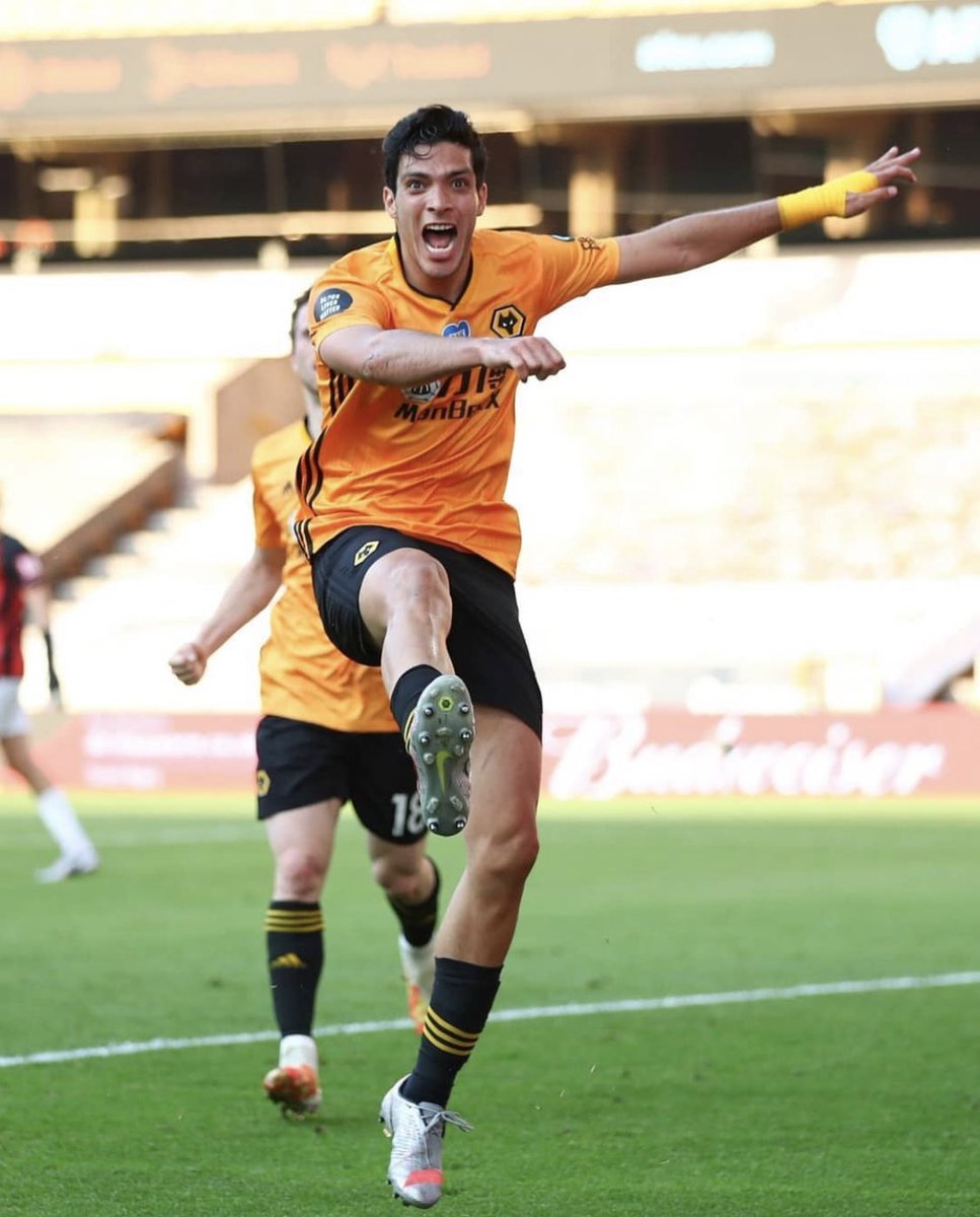 Raul_Jimenez9's tweet image. Victoria importante hoy en casa +3/ Important win at home +3 ⚽️🐺9️⃣🔶