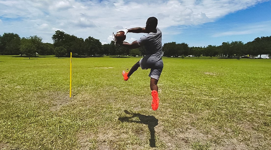 coach__mc's tweet photo. Coach Z Scott is different 🎯 #onnation https://t.co/UU8f4GZpxW