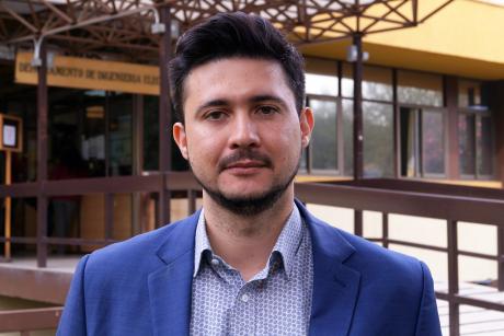 radiousach's tweet photo. 🔴🔬Primer invitado #AllYouNeedIsLAB:
 
¿De qué se trata la electromovilidad? ¿Cómo tener autos eléctricos? Lo conversamos con @Matias3D  profesor del  Depto. @ingenieria_2030 Eléctrica @usach 

@IvelizMartel

📻94.5 FM
💻https://t.co/bJVSHNmkqX
📲RadioUsach https://t.co/GFbXVsZ3SS