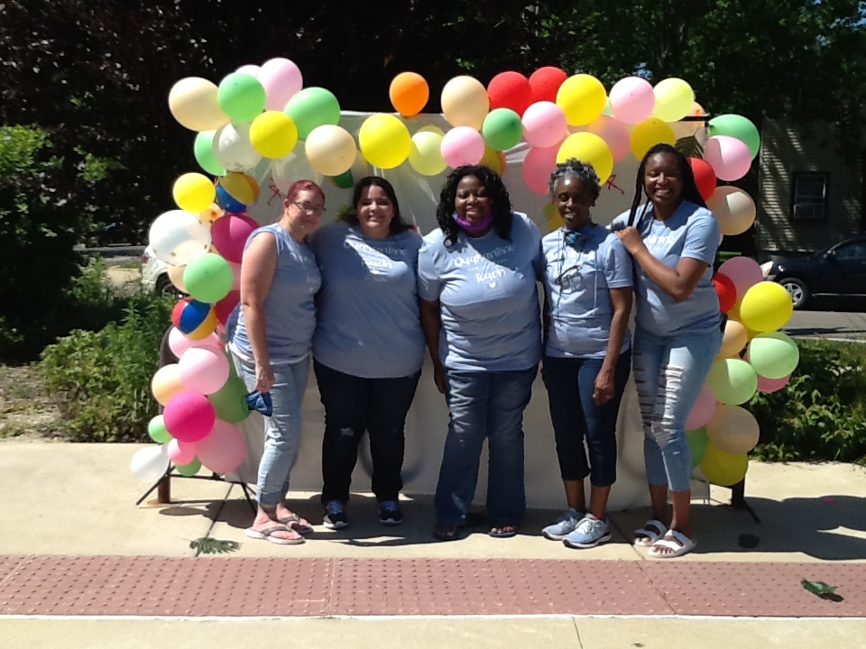 1hopeunited's tweet image. Earlier in June, our Aurora Early Learning Center held their Preschool graduation ceremony and distributed art supplies, books, and toys to families for learning at home. 

#PreschoolGraduation #ClassOf2020 #TeacherAppreciation #ThankATeacher #MomLife #DadLife #Aurora