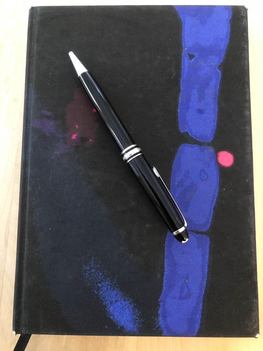 It is a joy to have Jessica and <a href="/Crubag/">Crùbag</a> as part of the SAMS campus. And what lovely products she produces. Here’s my current note book which is covered in a Crubag design of a #marine #alga from <a href="/SAMSoceannews/">Scottish Association for Marine Science</a> culture collection. All started with <a href="/ThinkUHI/">UHI</a>