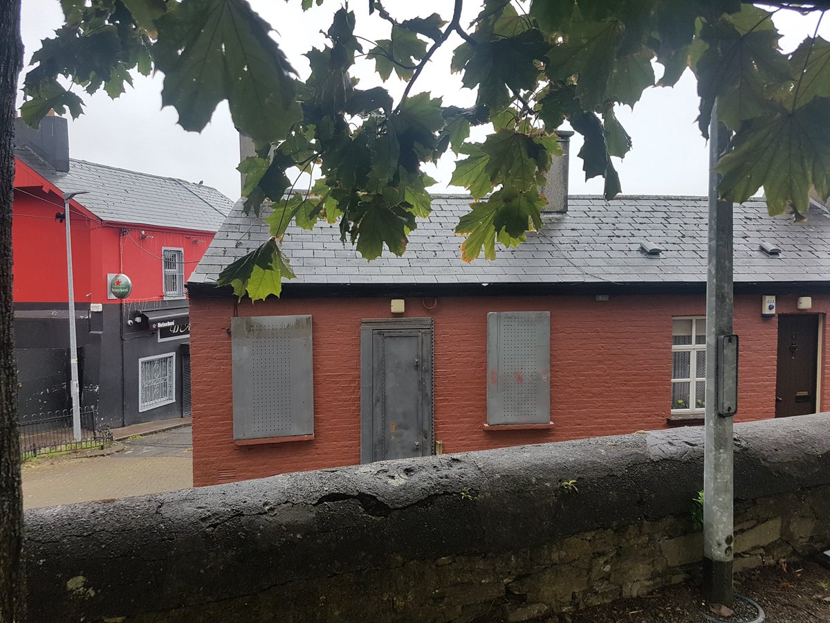 here is another, great location too, someone's home, piece of history just boarded up  @CorkHealthyCity  @corkcitycouncil  #socialcrime  #homeless  #cork  #inequality  #programmeforgovernment