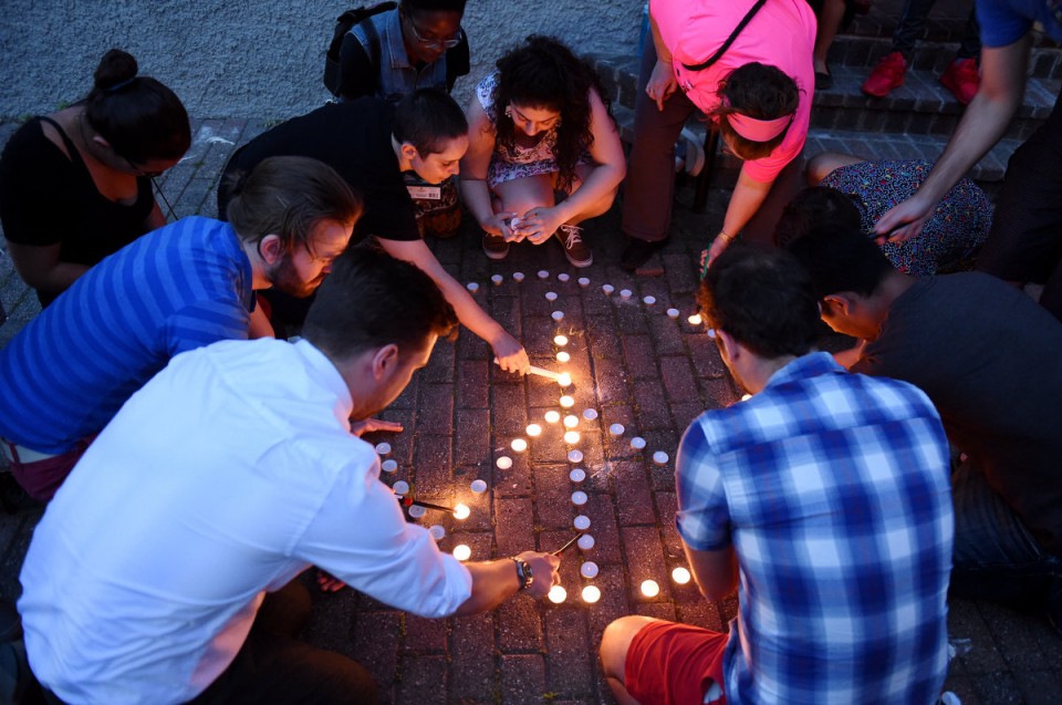 autbar's tweet photo. Honoring #PulseNightClub & #SafeSpaces. #WeWillNeverForget June 12, 2016.
@Braun Court #PulseRemembranceDay #OrlandoStrong #Rememberthe49 #EndGunViolence #PrideMonth #autBAR @glbtbooks @UmichStudents @UMSpectrumCtr #Jimtoycenter @lgbtrc_emu @ILoveGayDetroit @ILoveGayMI https://t.co/Hqqxj8MpS6