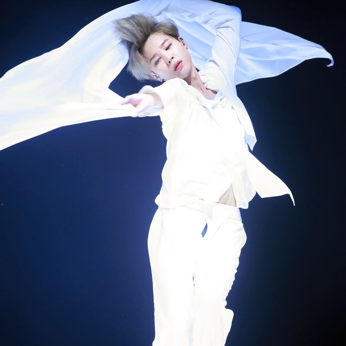 Jimin dance skills ART details.. -An appreciation thread