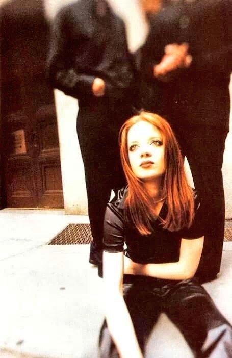 Illadelph_78's tweet image. "U come on like a drug I just can't get enough im like an addict coming at you for a little more & there's so much at stake
I can't afford to waste I never needed anybody like this before" @garbage #temptationwaits #version20