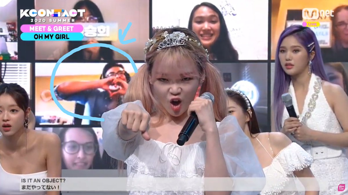 Bruce_G55's tweet photo. Look at me! Made it in the broadcast for LOONA and OH MY GIRL! #LOONA #OHMYGIRL #KCONUSA #KCON2020 https://t.co/EslqO1Ne71