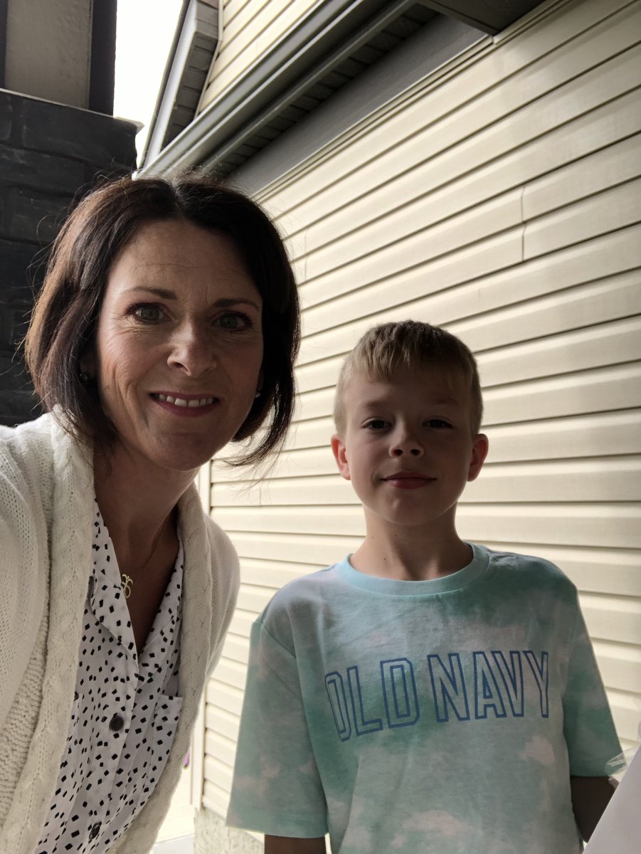 Mrs. Chapman's 3s tweet media