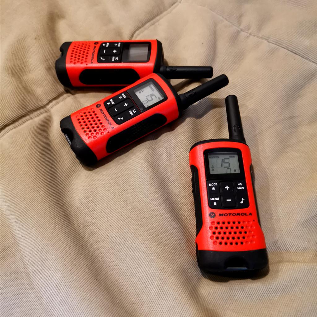 geordiemuppet's tweet photo. #TodaysSmilePhoto We keep in touch with our kids with FRS radios while they run about. #RadioConversation
🎙️Kid 1: Where are you?
🎙️Kid 2: Soooomewhere?
🎙️1: But where?
🎙️2: I'm near you?
🎙️1: I Don't See You!
🎙️2: Look behind you
🎙️1: AAAAAGGGHHH!
🎙️2: Did I sneak up on you? https://t.co/V8cH2vQyQa