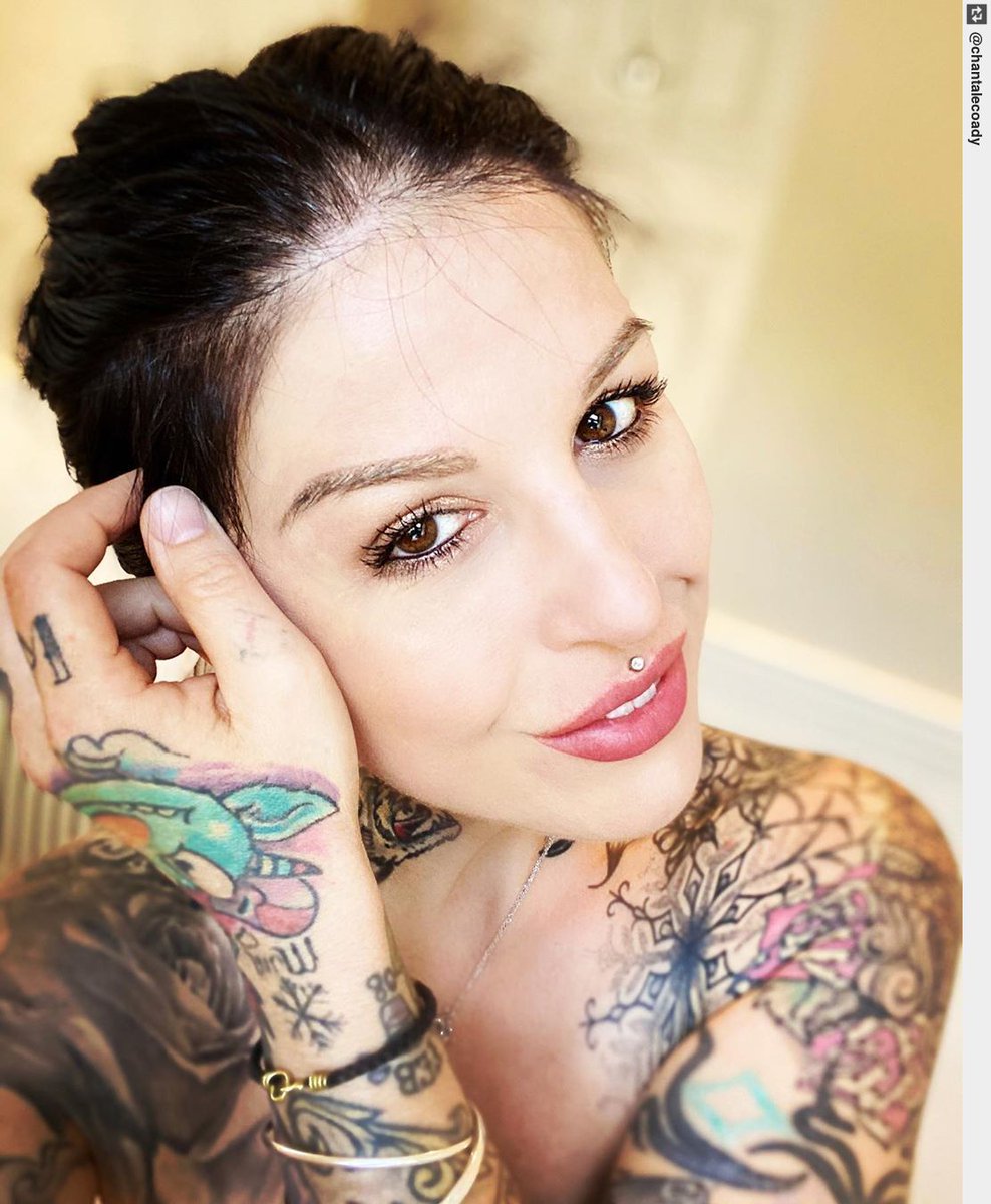 Today is a beautiful day! What are your plans? . #girlswithink #girlswithtattoos #tattooedicandy #tattoogirl #tattoo #inked #tattooart #tattoos