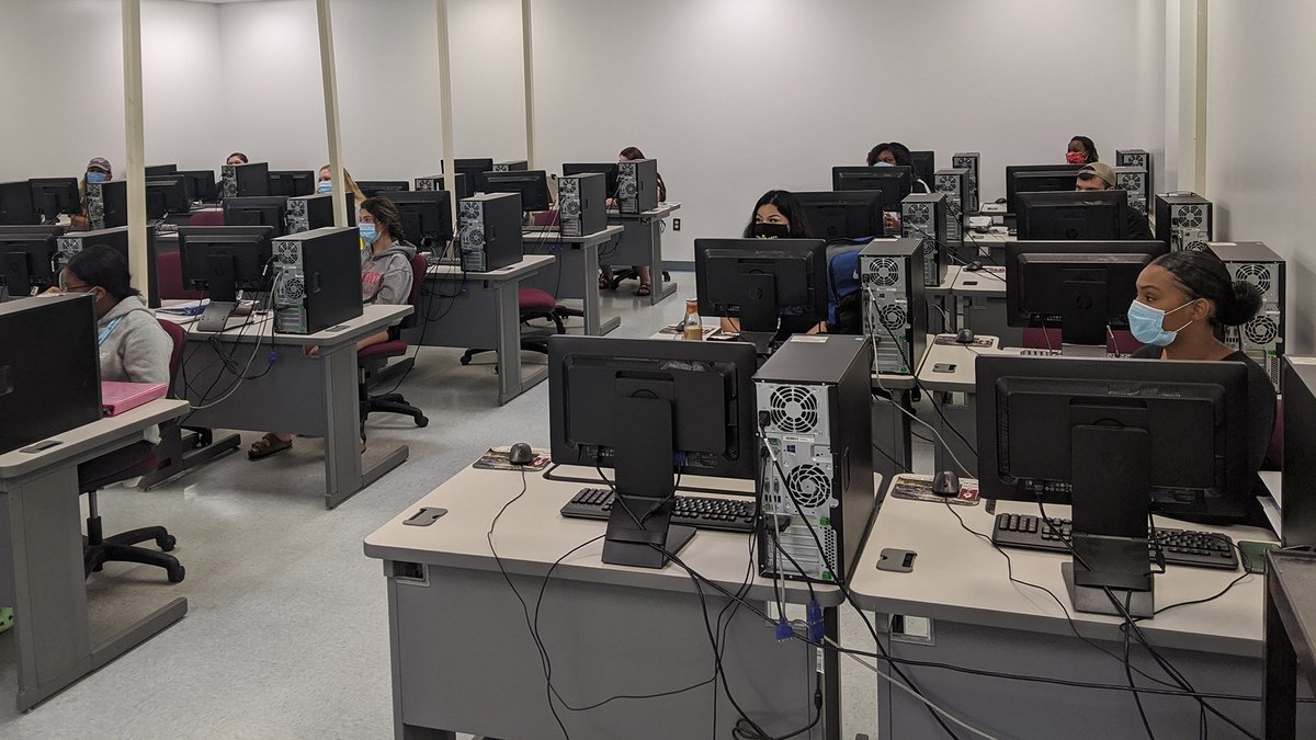 RichmondCCedu's tweet image. The Associate in Arts program is designed for students who plan to major in Art, Business, Economics, History, Humanities, Liberal Arts Education, Music, Political Science, Psychology, and Sociology. #RichmondCC #AssociateInArts #OnlineClasses richmondcc.edu/academics/prog…