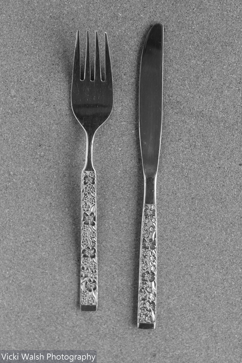VMW_Photography's tweet photo. I thought today I would share with you my photos taken on the first brief from the photography magazine course I am doing 💕 #photography #blackandwhite #flatlay #cutlery #firstbrief #photographycourse #photographymagazine #practicalphotography https://t.co/aOfkEC07Og