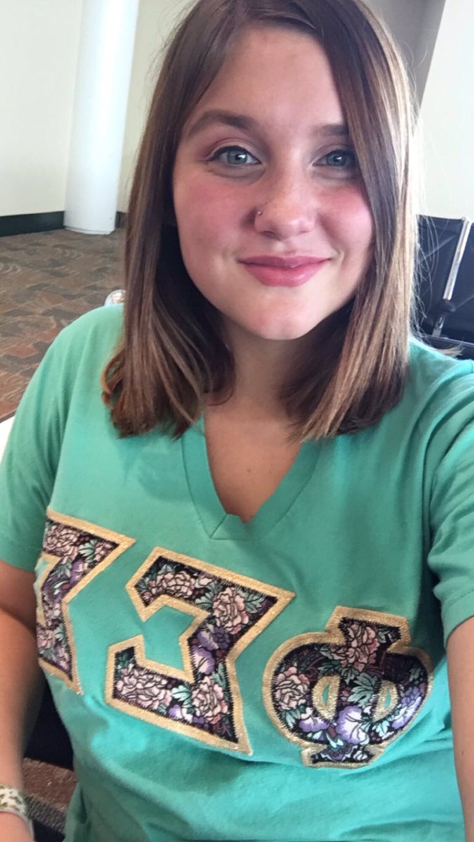 On Wednesday we wear Greek! 💖 #WearYourLettersWednesday