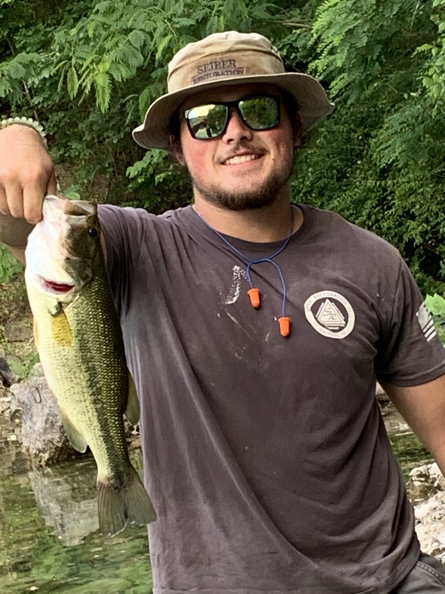 Caleb_D62's tweet photo. Yo, @jeremytylerwagn..... can I join this “Hornets on the water” thing?😂 https://t.co/ulyNH53HVN