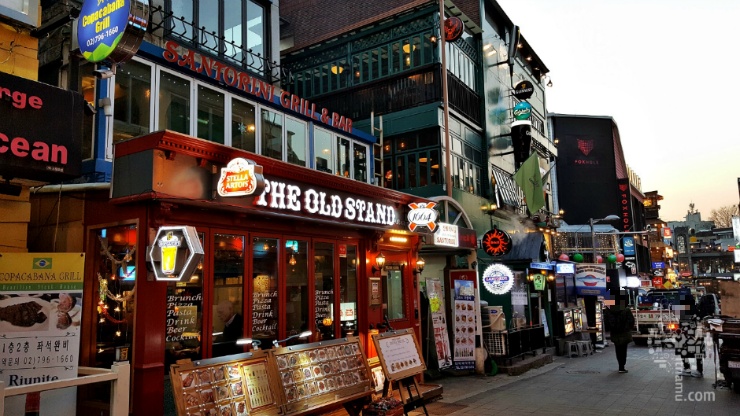 #10 Itaewon/NoksapyeongI have not gone back to my favorite neighborhood in SKorea for months. It's partly due to COVID-19, but even if it wasn't a factor, I'd still have stayed away because I don't drink anymore. But I love the place. I always will.