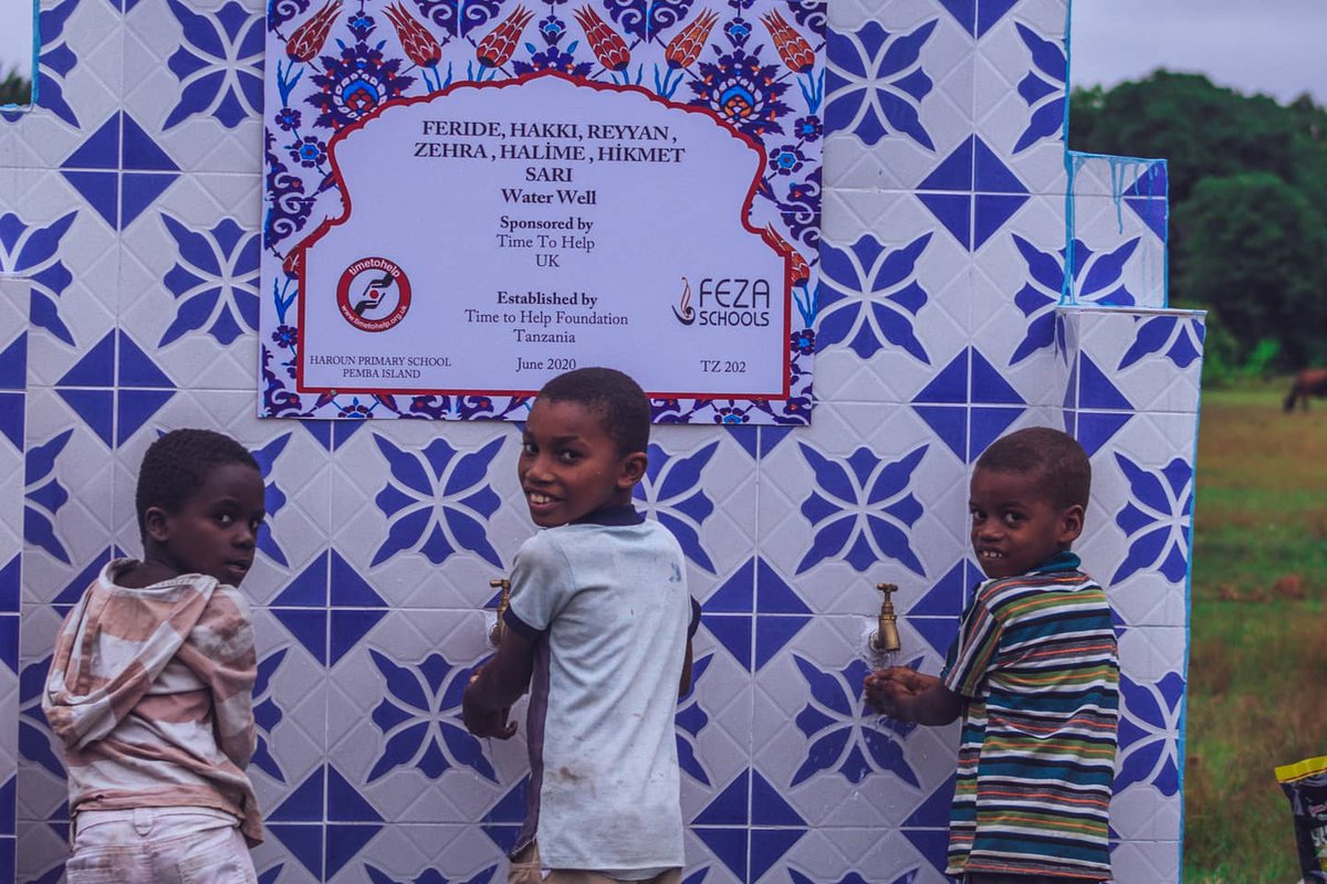 timetohelp_tz's tweet photo. Haroun Primary School water well opening ceremony in Pemba Island. 
Sponsored by @timetohelpuk 
@fezaschools https://t.co/JDsoyAl9TW