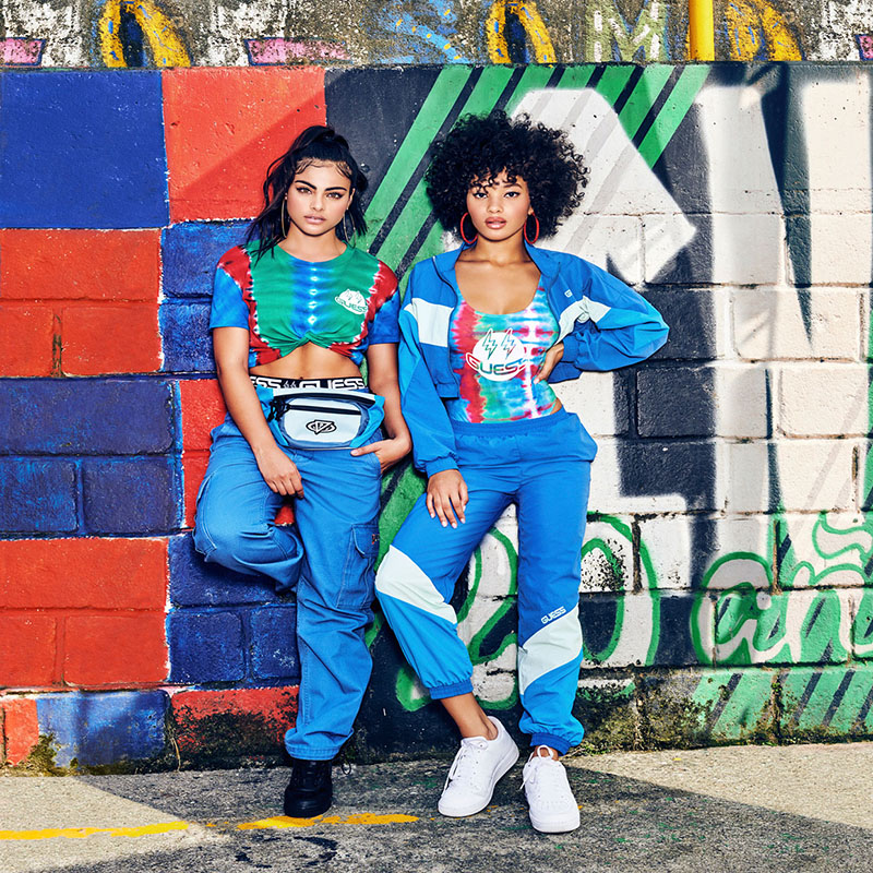 Contentdevalor's tweet photo. GUESS Y J BALVIN lanzaron el pasado 18 de junio una colección inspirada en “COLORES”, esta colección es para hombres, mujeres y niños. “Ha sido genial ver cómo se junta una situación de trabajo ideal con un artista"
.
.
#guees #jbalvin #noticias #colores #moda https://t.co/sIxgy1RnP0