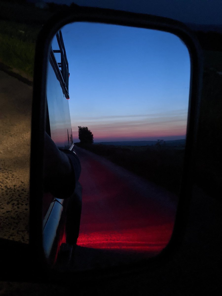 Mightychub's tweet photo. A good night to stand & stare I thought but no, stressful as I watched the reenactment of the #returnofthejedi #SpeedRider chase played by 2 drones through, above ,around 2 schedule one breeding bird territories tonight. #Grumpy https://t.co/9r8UTN92BV