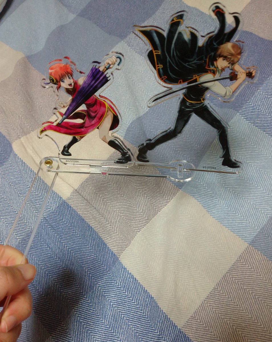 ミヤセ鹿子 昨日届いたミュグッズのアクスタおでかけスティックですがなかなかの機能を発揮しましたね 幅が大きいのはさすがにはまらないけど細めのはいける T Co Gxea1dilav Twitter