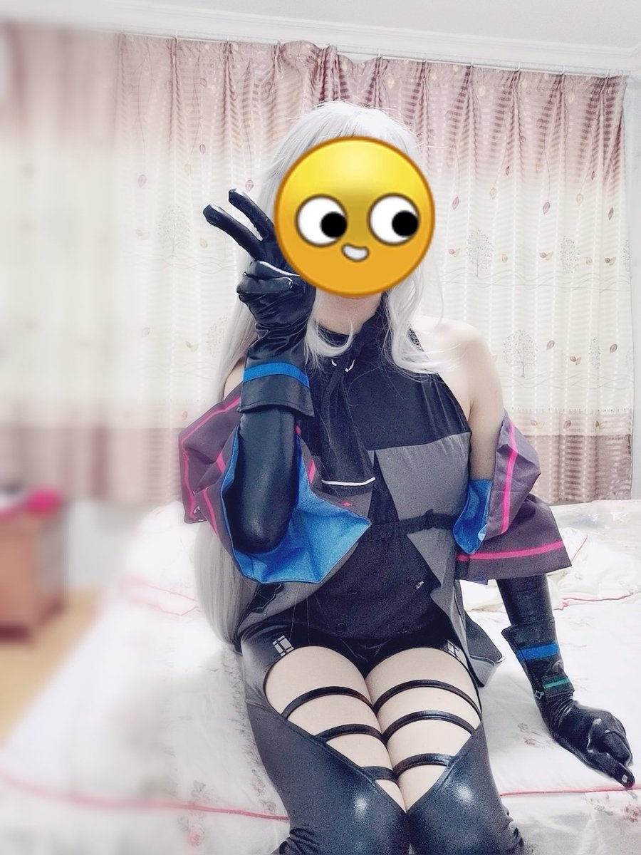 俺作为清水推主也要更新！这次是蒂蒂！（假装补上了700fo福利）
#cosplay #明日方舟 #男の娘 #开裆裤剑圣 #可爱的男孩子 #女装・男の娘 #女装大佬 #伪娘 https://t.co/rBpm4BuvBt