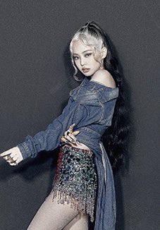 itzybp's tweet photo. her long hair 🤤 https://t.co/oQhPYMyTQ1